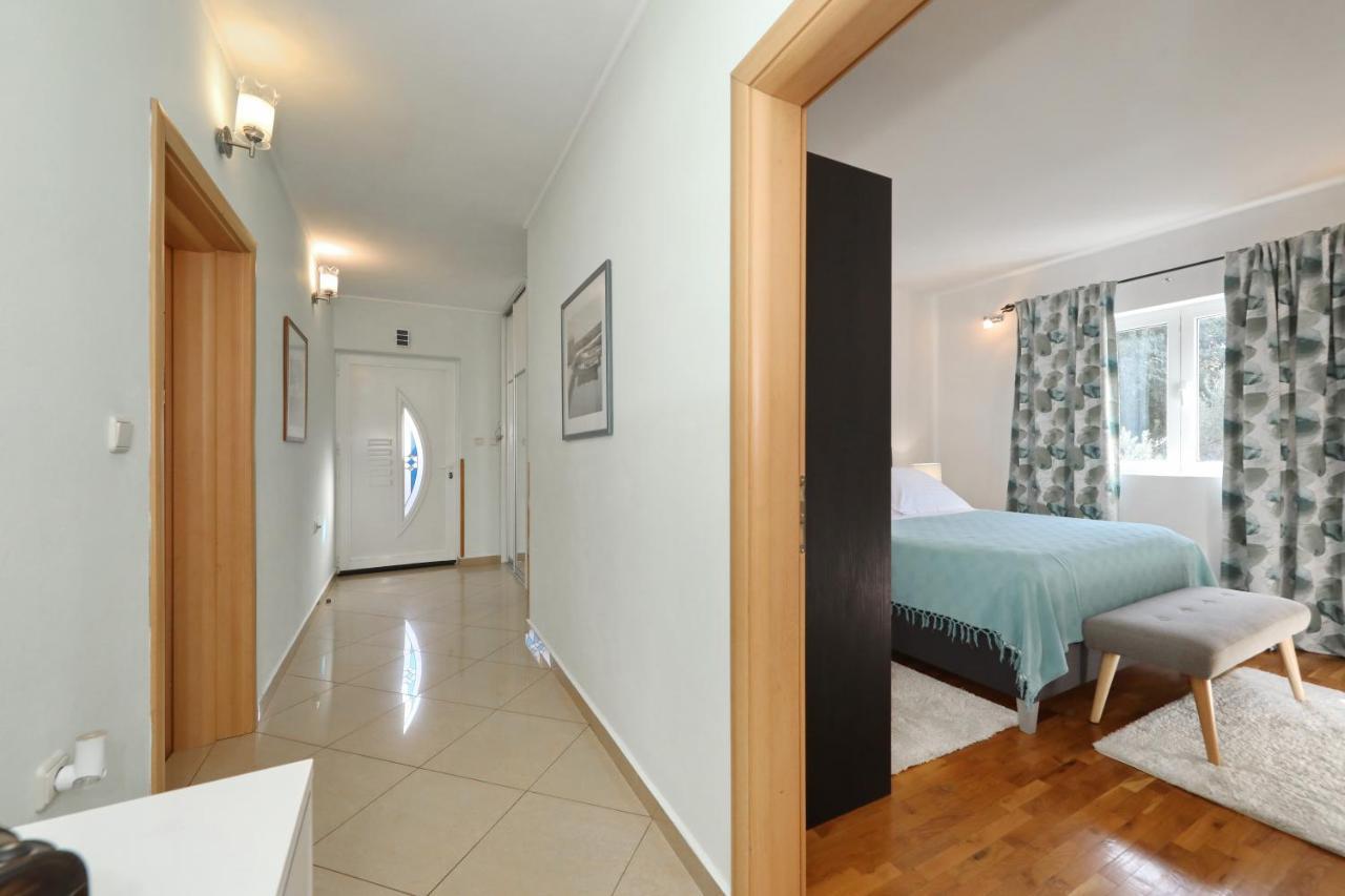 Sea Relaxing Apartment Bibinje Bagian luar foto