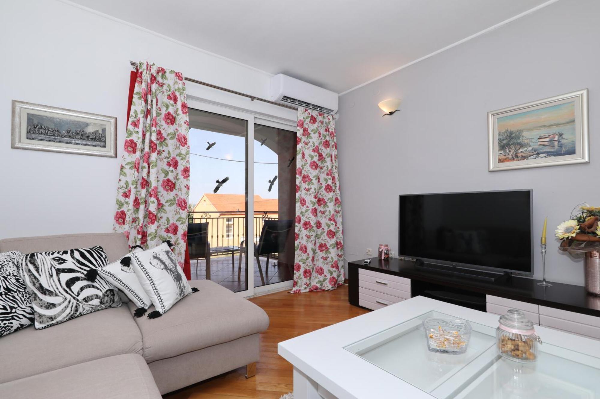 Sea Relaxing Apartment Bibinje Bagian luar foto